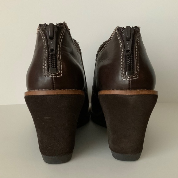 Hush Puppies Cignet Leather Wedge Booties - 8 - Picture 5 of 10